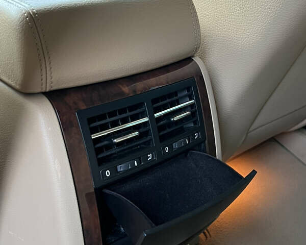 Черный Фольксваген Туарег, объемом двигателя 3 л и пробегом 235 тыс. км за 13500 $, фото 26 на Automoto.ua