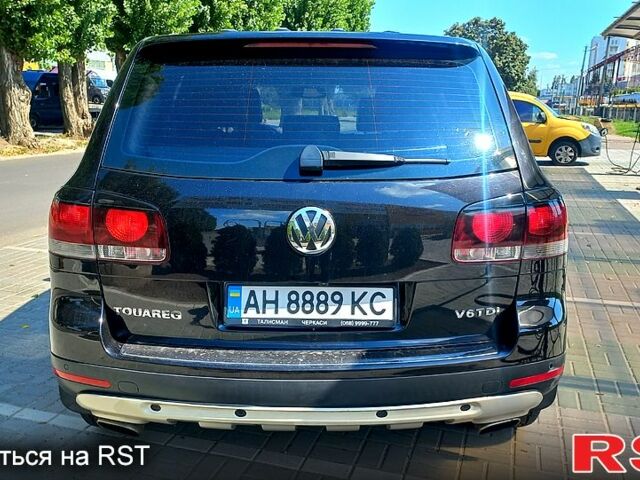 Чорний Фольксваген Туарег, об'ємом двигуна 3 л та пробігом 292 тис. км за 11500 $, фото 4 на Automoto.ua