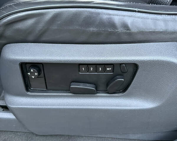 Черный Фольксваген Туарег, объемом двигателя 3 л и пробегом 217 тыс. км за 13450 $, фото 18 на Automoto.ua