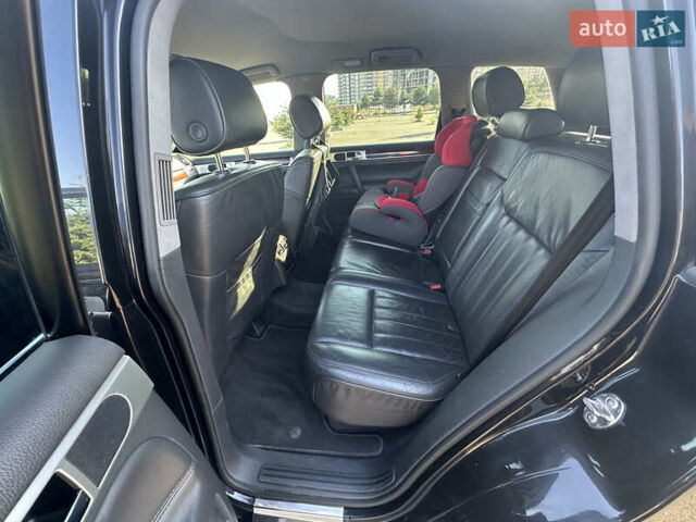 Черный Фольксваген Туарег, объемом двигателя 2.99 л и пробегом 342 тыс. км за 9122 $, фото 17 на Automoto.ua