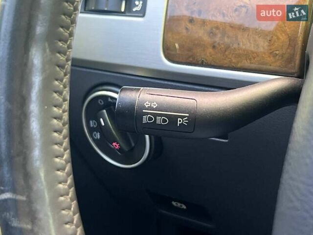 Черный Фольксваген Туарег, объемом двигателя 3.6 л и пробегом 218 тыс. км за 9790 $, фото 17 на Automoto.ua