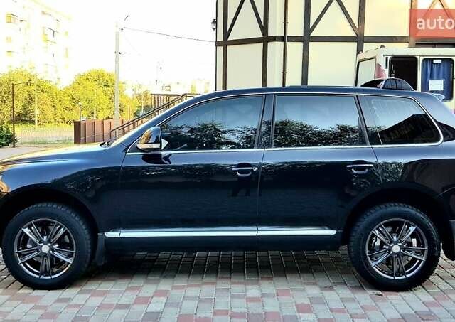 Черный Фольксваген Туарег, объемом двигателя 2.5 л и пробегом 268 тыс. км за 9900 $, фото 1 на Automoto.ua