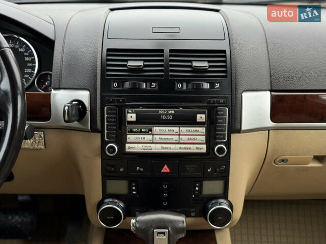 Черный Фольксваген Туарег, объемом двигателя 3.6 л и пробегом 280 тыс. км за 10750 $, фото 21 на Automoto.ua