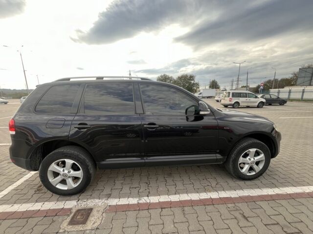 Черный Фольксваген Туарег, объемом двигателя 3 л и пробегом 357 тыс. км за 10200 $, фото 2 на Automoto.ua