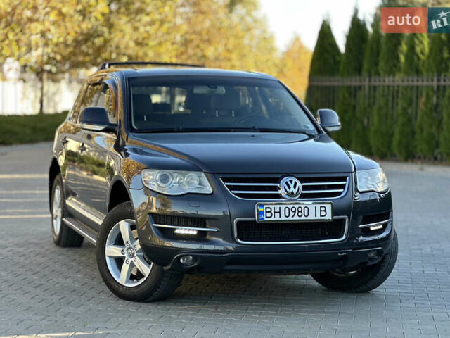 Черный Фольксваген Туарег, объемом двигателя 2.97 л и пробегом 240 тыс. км за 12200 $, фото 8 на Automoto.ua