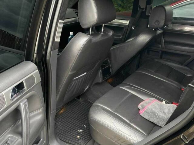 Черный Фольксваген Туарег, объемом двигателя 3 л и пробегом 198 тыс. км за 13086 $, фото 5 на Automoto.ua