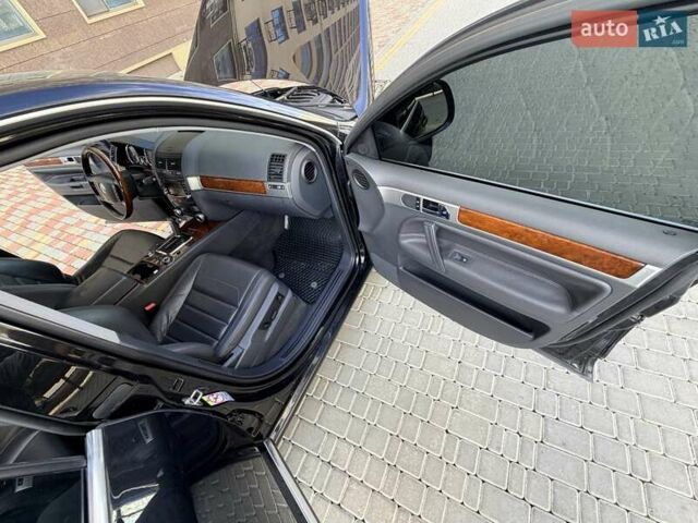 Черный Фольксваген Туарег, объемом двигателя 3.6 л и пробегом 184 тыс. км за 12999 $, фото 69 на Automoto.ua