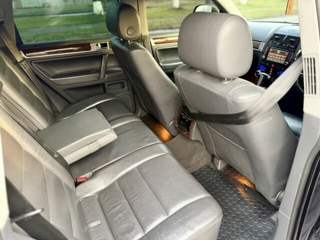 Черный Фольксваген Туарег, объемом двигателя 0 л и пробегом 345 тыс. км за 5300 $, фото 11 на Automoto.ua