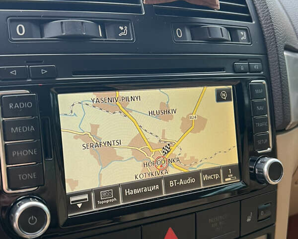 Черный Фольксваген Туарег, объемом двигателя 2.97 л и пробегом 235 тыс. км за 15200 $, фото 33 на Automoto.ua