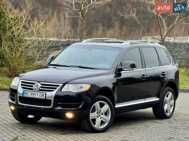 Черный Фольксваген Туарег, объемом двигателя 3 л и пробегом 280 тыс. км за 11700 $, фото 4 на Automoto.ua