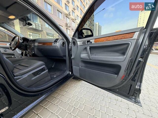 Черный Фольксваген Туарег, объемом двигателя 3.6 л и пробегом 184 тыс. км за 12999 $, фото 33 на Automoto.ua