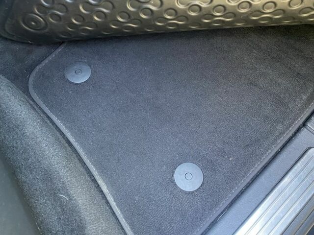 Черный Фольксваген Туарег, объемом двигателя 3 л и пробегом 290 тыс. км за 13350 $, фото 13 на Automoto.ua