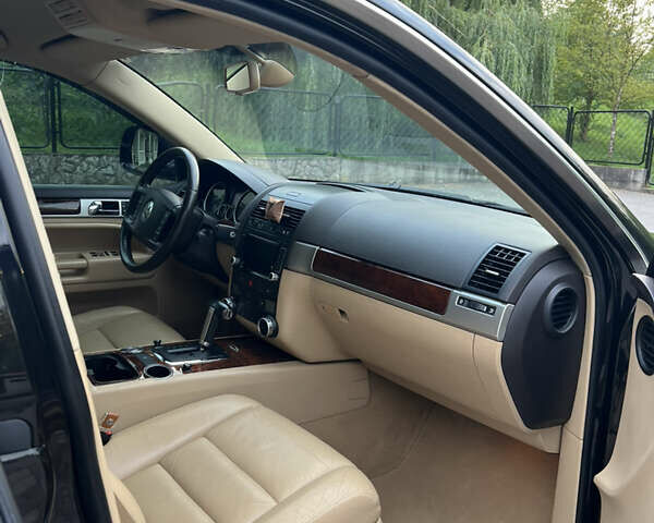 Черный Фольксваген Туарег, объемом двигателя 2.97 л и пробегом 235 тыс. км за 15200 $, фото 40 на Automoto.ua