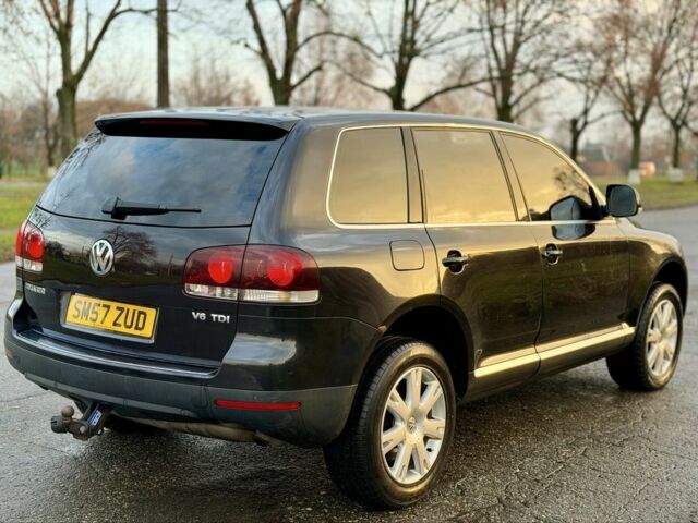 Черный Фольксваген Туарег, объемом двигателя 0 л и пробегом 345 тыс. км за 5300 $, фото 3 на Automoto.ua