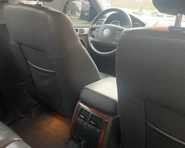 Черный Фольксваген Туарег, объемом двигателя 3.6 л и пробегом 148 тыс. км за 14000 $, фото 15 на Automoto.ua