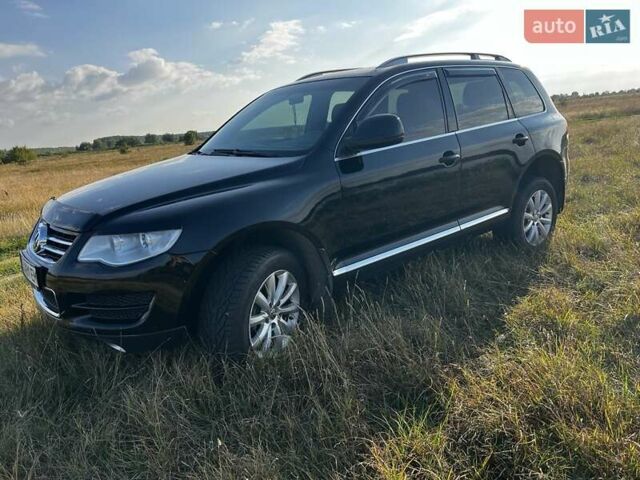 Чорний Фольксваген Туарег, об'ємом двигуна 2.97 л та пробігом 284 тис. км за 12000 $, фото 3 на Automoto.ua