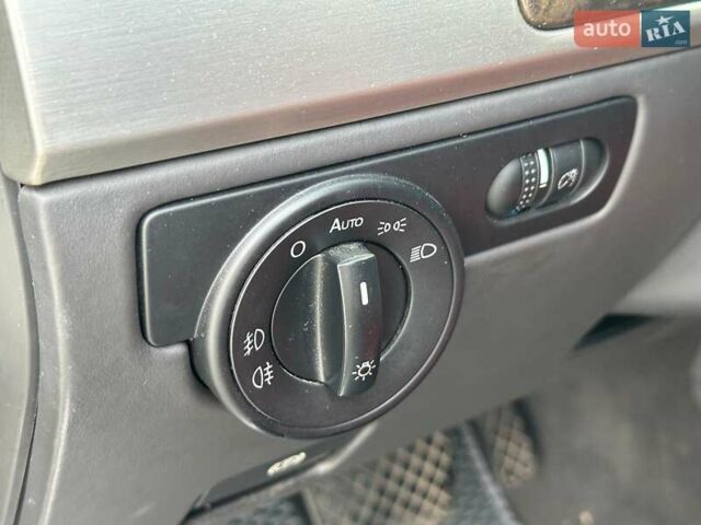 Черный Фольксваген Туарег, объемом двигателя 3 л и пробегом 261 тыс. км за 14440 $, фото 8 на Automoto.ua