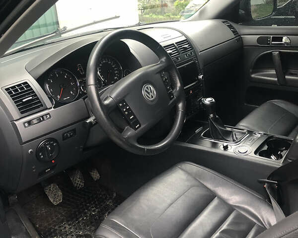 Фольксваген Туарег 2009 в Кременце на Automoto.ua Черный Фольксваген Туарег, объемом двигателя 3 л и пробегом 290 тыс. км за 11000 $, фото 4 на Automoto.ua