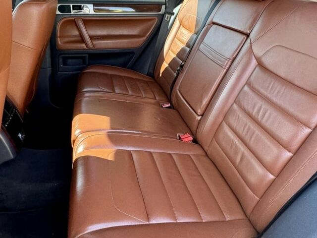 Фольксваген Туарег 2009 в Ровно на Automoto.ua Черный Фольксваген Туарег, объемом двигателя 3 л и пробегом 254 тыс. км за 6800 $, фото 21 на Automoto.ua