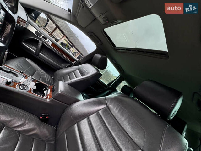 Черный Фольксваген Туарег, объемом двигателя 3 л и пробегом 280 тыс. км за 11700 $, фото 39 на Automoto.ua