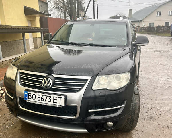 Черный Фольксваген Туарег, объемом двигателя 2.97 л и пробегом 308 тыс. км за 12500 $, фото 2 на Automoto.ua