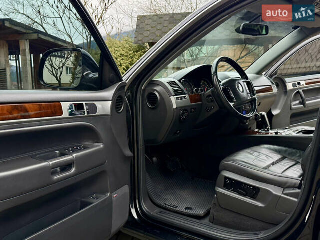 Черный Фольксваген Туарег, объемом двигателя 3 л и пробегом 280 тыс. км за 11700 $, фото 42 на Automoto.ua