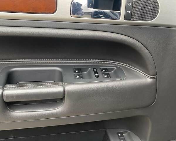 Черный Фольксваген Туарег, объемом двигателя 3.6 л и пробегом 148 тыс. км за 14000 $, фото 12 на Automoto.ua