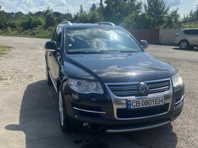 Черный Фольксваген Туарег, объемом двигателя 3 л и пробегом 290 тыс. км за 13350 $, фото 1 на Automoto.ua