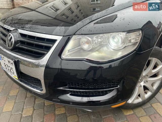 Черный Фольксваген Туарег, объемом двигателя 2.97 л и пробегом 348 тыс. км за 12500 $, фото 6 на Automoto.ua