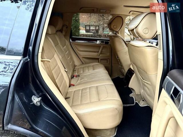 Черный Фольксваген Туарег, объемом двигателя 3 л и пробегом 203 тыс. км за 10999 $, фото 2 на Automoto.ua