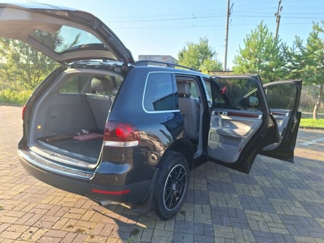 Черный Фольксваген Туарег, объемом двигателя 3.6 л и пробегом 305 тыс. км за 12800 $, фото 3 на Automoto.ua