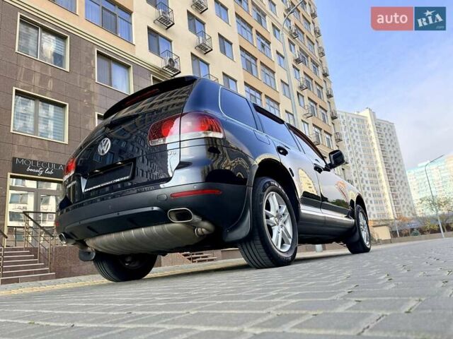 Черный Фольксваген Туарег, объемом двигателя 3.6 л и пробегом 184 тыс. км за 12999 $, фото 12 на Automoto.ua