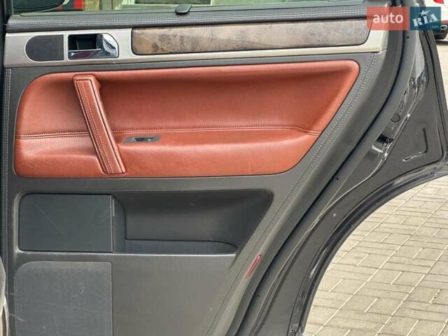 Черный Фольксваген Туарег, объемом двигателя 3 л и пробегом 261 тыс. км за 14440 $, фото 13 на Automoto.ua