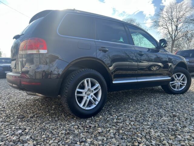 Черный Фольксваген Туарег, объемом двигателя 3 л и пробегом 264 тыс. км за 11799 $, фото 4 на Automoto.ua