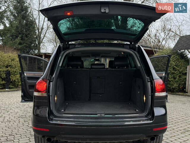 Черный Фольксваген Туарег, объемом двигателя 3 л и пробегом 280 тыс. км за 11700 $, фото 20 на Automoto.ua