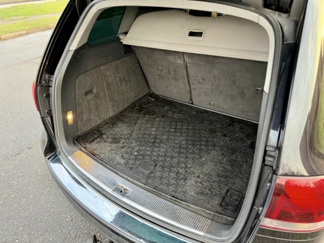 Черный Фольксваген Туарег, объемом двигателя 0 л и пробегом 345 тыс. км за 5300 $, фото 12 на Automoto.ua