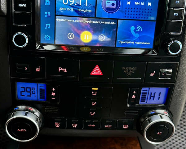 Черный Фольксваген Туарег, объемом двигателя 3 л и пробегом 280 тыс. км за 11700 $, фото 44 на Automoto.ua