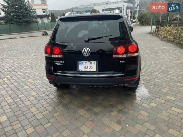 Черный Фольксваген Туарег, объемом двигателя 2.97 л и пробегом 348 тыс. км за 12500 $, фото 5 на Automoto.ua
