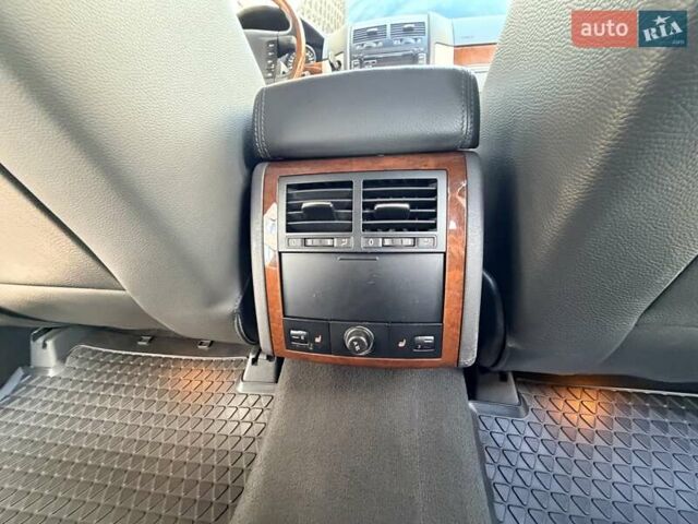 Черный Фольксваген Туарег, объемом двигателя 3.6 л и пробегом 184 тыс. км за 12999 $, фото 79 на Automoto.ua