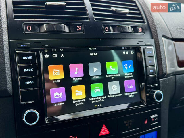 Черный Фольксваген Туарег, объемом двигателя 3 л и пробегом 280 тыс. км за 11700 $, фото 30 на Automoto.ua