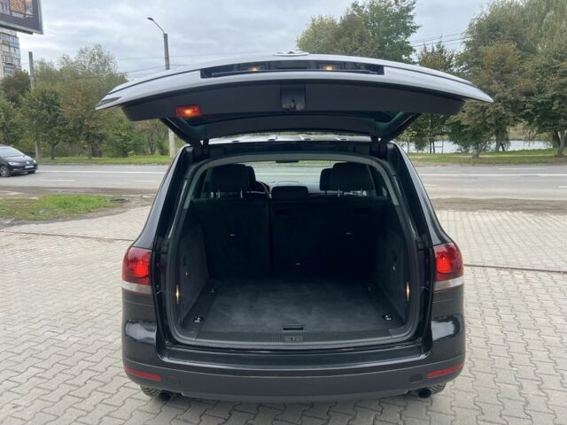 Чорний Фольксваген Туарег, об'ємом двигуна 3 л та пробігом 250 тис. км за 6999 $, фото 22 на Automoto.ua