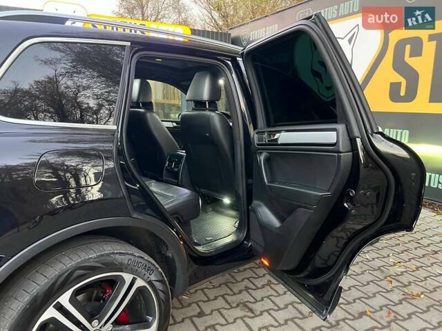 Черный Фольксваген Туарег, объемом двигателя 2.97 л и пробегом 298 тыс. км за 18900 $, фото 28 на Automoto.ua