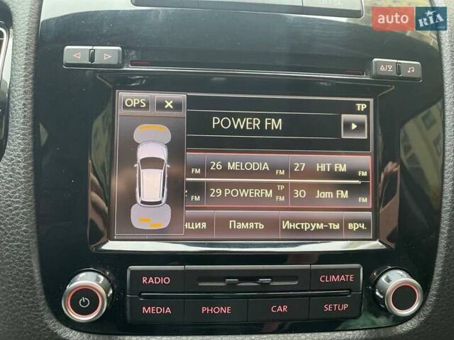 Чорний Фольксваген Туарег, об'ємом двигуна 2.97 л та пробігом 330 тис. км за 14900 $, фото 28 на Automoto.ua