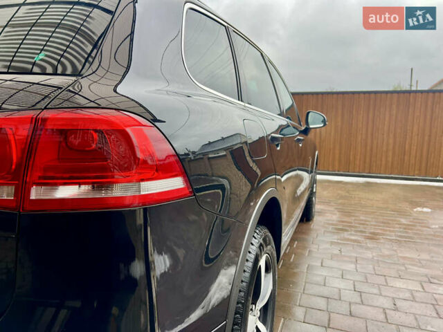 Черный Фольксваген Туарег, объемом двигателя 2.97 л и пробегом 257 тыс. км за 15800 $, фото 13 на Automoto.ua