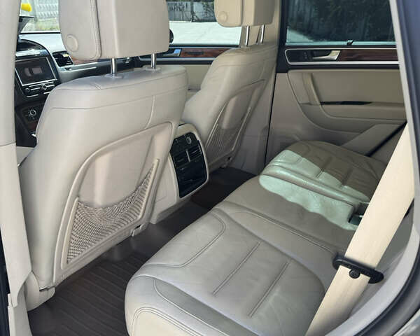 Черный Фольксваген Туарег, объемом двигателя 3 л и пробегом 170 тыс. км за 14999 $, фото 10 на Automoto.ua