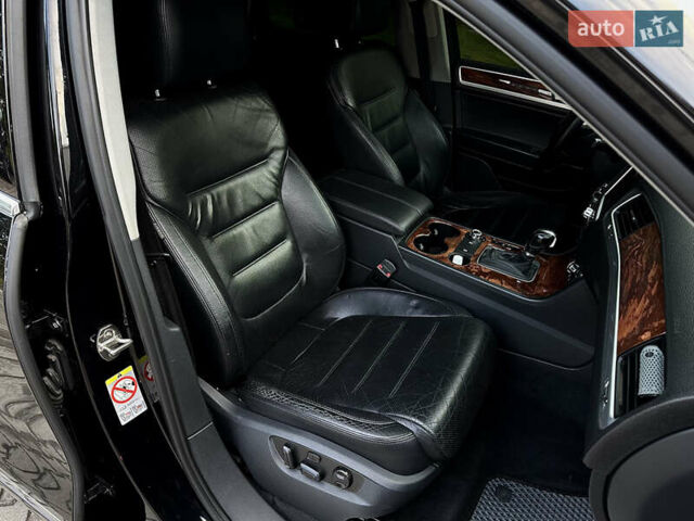 Чорний Фольксваген Туарег, об'ємом двигуна 2.97 л та пробігом 355 тис. км за 17500 $, фото 14 на Automoto.ua