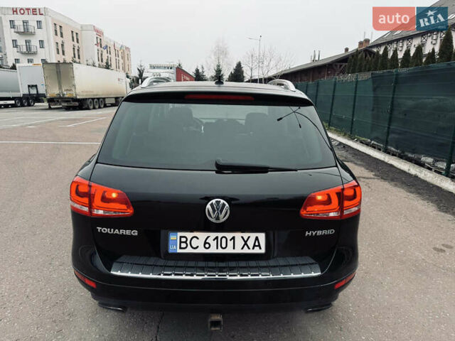 Черный Фольксваген Туарег, объемом двигателя 3 л и пробегом 280 тыс. км за 14500 $, фото 4 на Automoto.ua