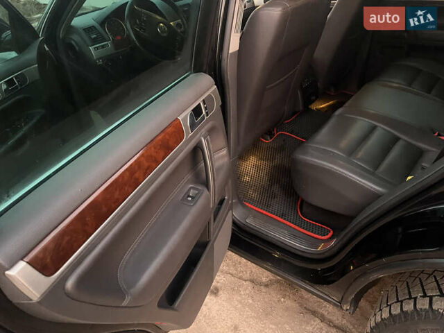 Чорний Фольксваген Туарег, об'ємом двигуна 2.97 л та пробігом 228 тис. км за 12300 $, фото 6 на Automoto.ua