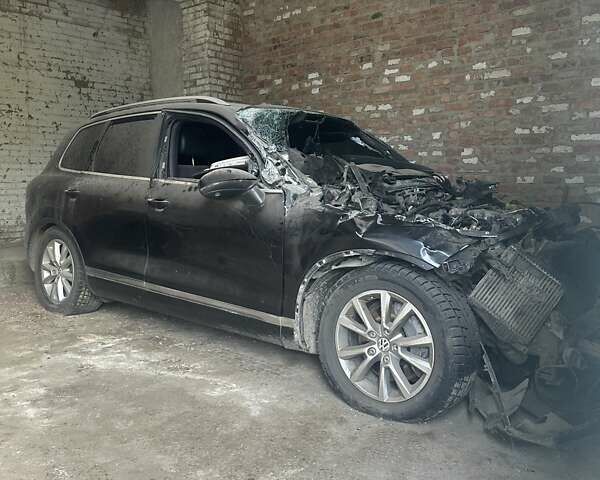 Фольксваген Туарег 2010 в Белой Церкве на Automoto.ua Черный Фольксваген Туарег, объемом двигателя 4.13 л и пробегом 300 тыс. км за 6500 $, фото 12 на Automoto.ua