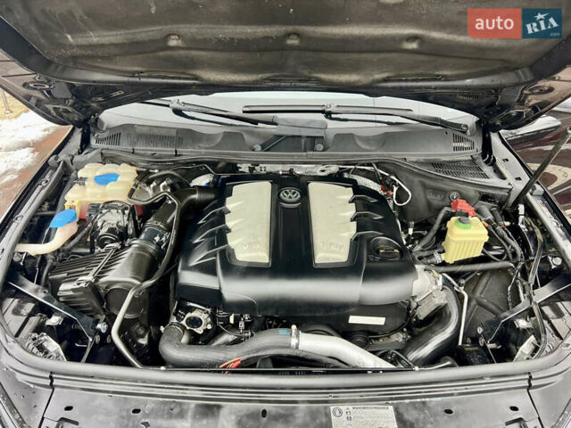 Черный Фольксваген Туарег, объемом двигателя 2.97 л и пробегом 257 тыс. км за 15800 $, фото 33 на Automoto.ua